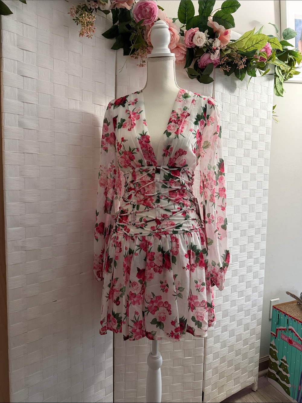 Floral Lace-Up V-Neck Midi Dress in Pink Floral